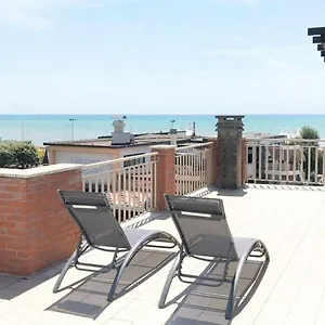 Apartment Villino Mirella A By Zoom In Earth, Marina di Cecina